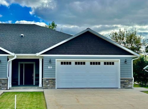 2-409 Mound Street, Decorah, IA, 52101 | Card Image