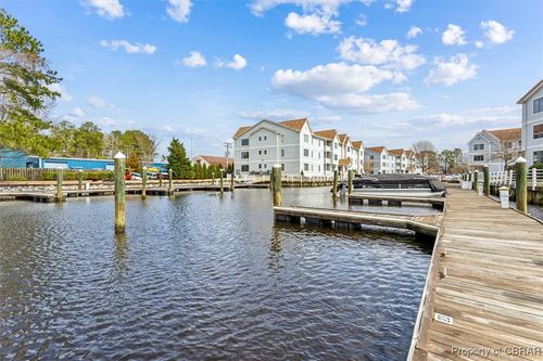 unit-601-3 Harbor Watch Dr, Chesapeake, VA, 23320-4006 | Card Image