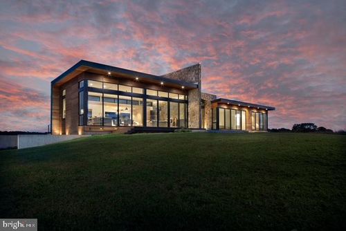 90 Liberty Springs Ln, AMISSVILLE, VA, 20106-4365 | Card Image