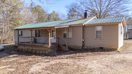 4415 Holland Creek Rd, Savannah, TN, 38372-7064 | Card Image