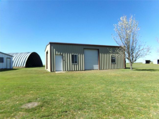 1931 Bruno Rd, Home with 4 bedrooms, 3 bathrooms and null parking in Schulenburg TX | Image 13