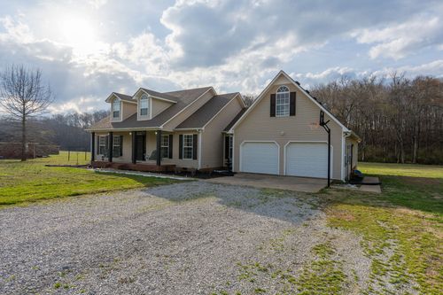 801 Cherokee Hills Dr, Loretto, TN, 38469-2388 | Card Image