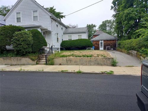 217 Narragansett Street, Cranston, RI, 02905 | Card Image