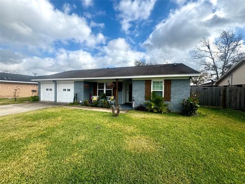 1029 Vine Dr, Angleton, TX, 77515-5333 | Card Image