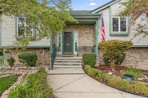 38508 Alma Ln, Westland, MI, 48185-7687 | Card Image