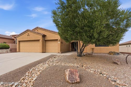 976 W Tenniel Dr, Green Valley, AZ, 85614-6165 | Card Image