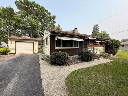 1620 N 4th St, Montevideo, MN, 56265-1002 | Card Image