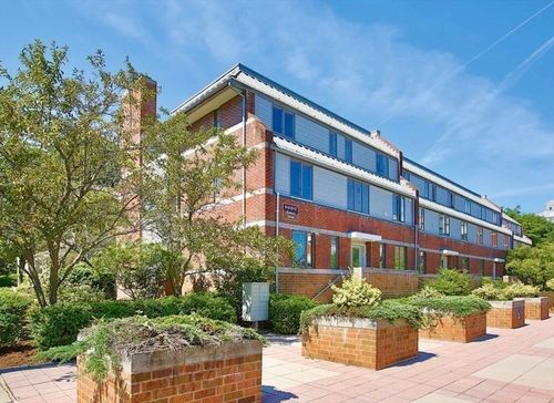 15c-9 Baldwin St, Newton, MA, 02458-2082 | Card Image