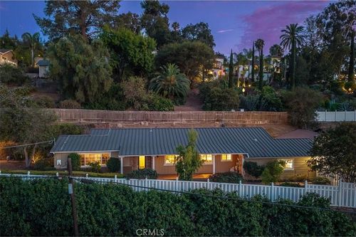9451 Fuerte Dr, La Mesa, CA, 91941-4108 | Card Image