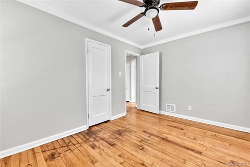 12621 Laing St, Detroit, MI, 48224-1093 | Card Image