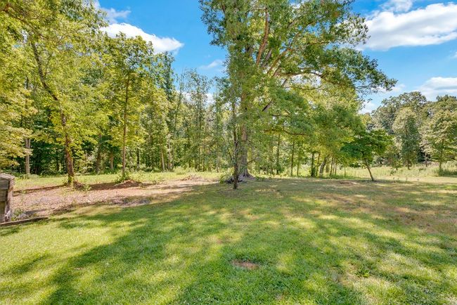 13593 Old Kentucky Rd, Home with 1 bedrooms, 1 bathrooms and 2 parking in Sparta TN | Image 17