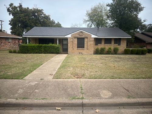 7152 Indian Ridge Trl, Dallas, TX, 75232-3718 | Card Image