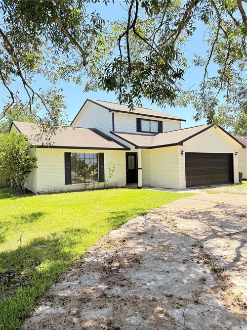 4611 County Road 424, Alvin, TX, 77511-8562 | Card Image