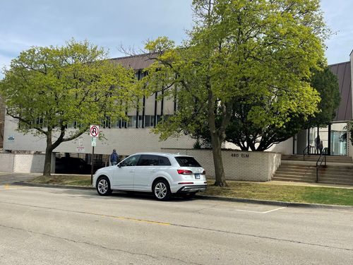 480 Elm Pl, Highland Park, IL, 60035-2538 | Card Image