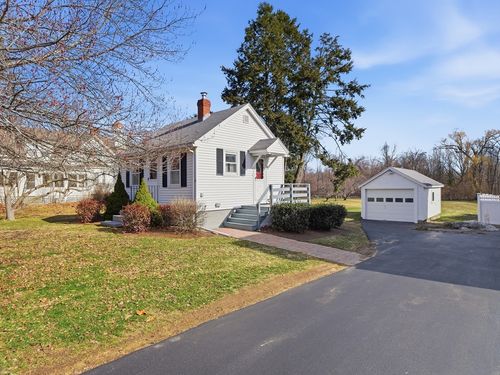 8 Boston Rd, Westford, MA, 01886-3008 | Card Image