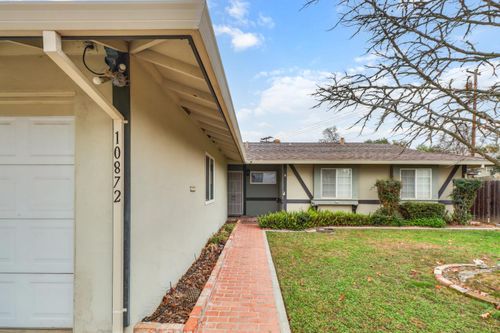 10872 Oakton Way, Rancho Cordova, CA, 95670-2449 | Card Image