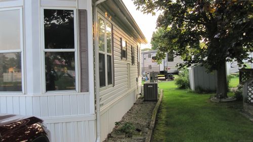5204 Cambridge Ln, Lexington, MI, 48450-8637 | Card Image