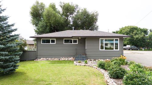 351 49 Avenue W, Claresholm, AB, T0L0T0 | Card Image