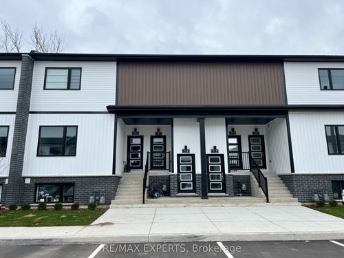 534-4263 4th Ave, Niagara Falls, ON, L2E0C2 | Card Image