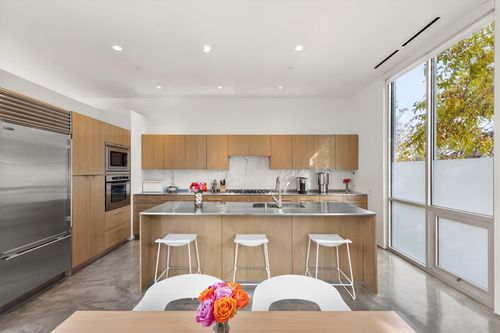 apt-3b-3740 Holland Ave, Dallas, TX, 75219-4367 | Card Image