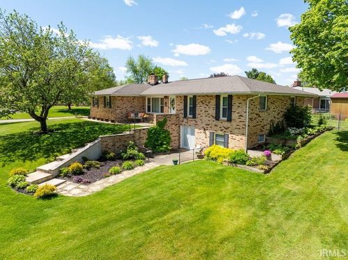 55585 Blue Jay Dr, South Bend, IN, 46619-4501 | Card Image