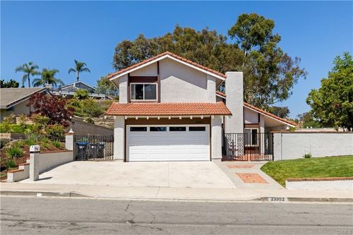 23992 Via La Coruna, Mission Viejo, CA, 92691-3527 | Card Image