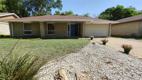 113 Harper Ct, Grand Prairie, TX, 75051-4060 | Card Image