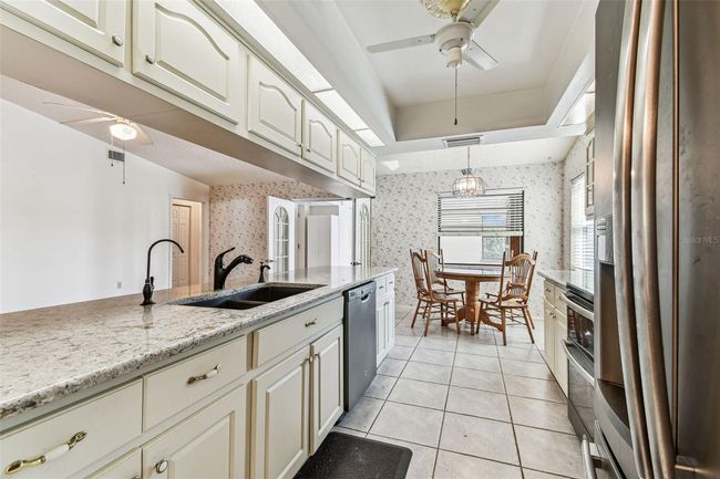 Kitchen | Image 9