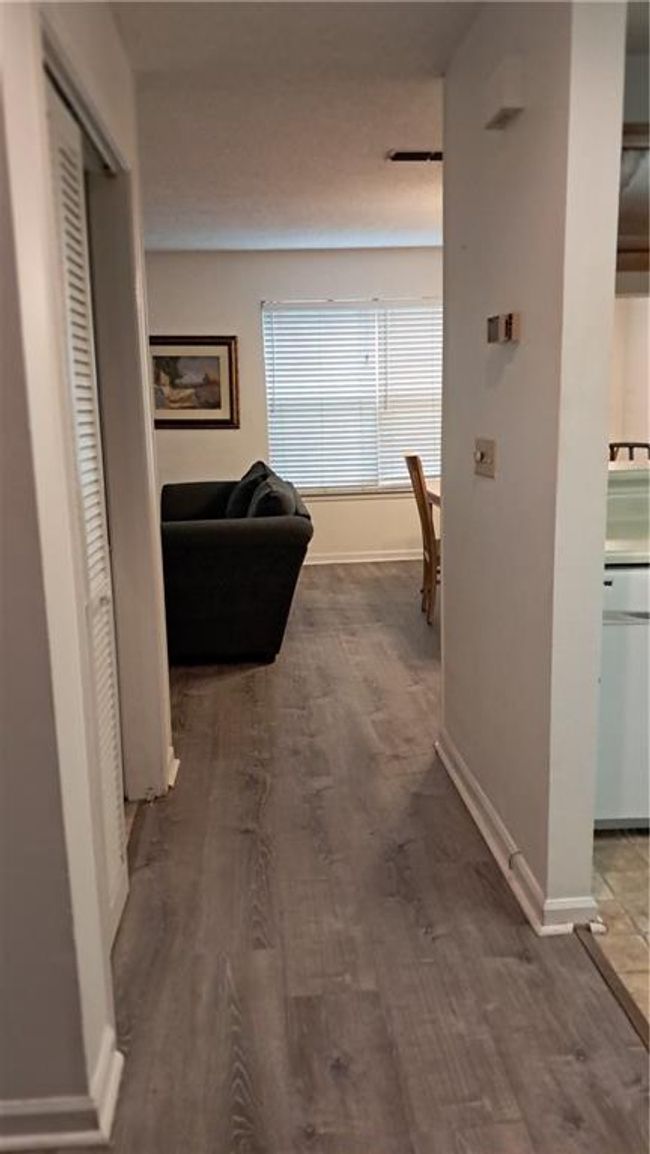 340 Teal Ct, Condo with 1 bedrooms, 1 bathrooms and null parking in Roswell GA | Image 4