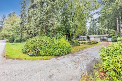 13925 56 Ave, Surrey, BC, V3X2Z9 | Card Image