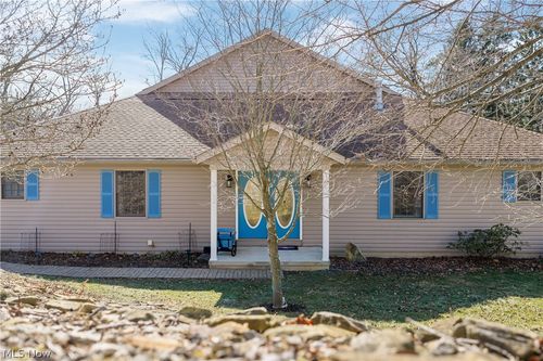 841 S Canal St, Canal Fulton, OH, 44614-1107 | Card Image