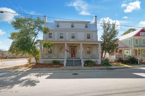 501 New St, New Bern, NC, 28560-4819 | Card Image