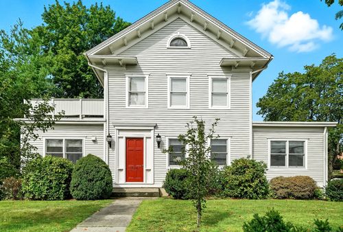 apt-2-124 Riverside Ave, Westport, CT, 06880-4620 | Card Image