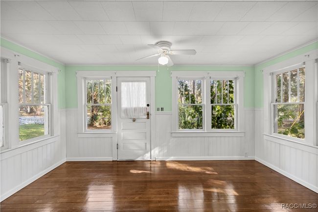 6206 Riverside Dr, House other with 1 bedrooms, 2 bathrooms and 1 parking in Yankeetown FL | Image 11