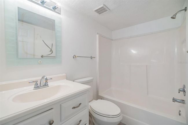 UNIT-1B - 900 Cove Cay Dr, Condo with 2 bedrooms, 2 bathrooms and null parking in CLEARWATER FL | Image 24