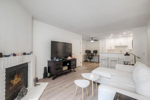 106-1810 S El Camino Real, Encinitas, CA, 92024-4134 | Card Image