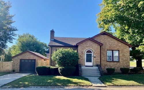 902 Roosevelt Rd, La Salle, IL, 61301-1405 | Card Image