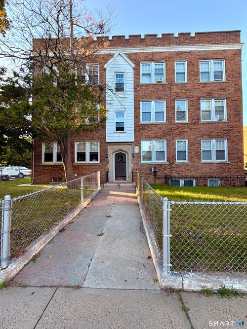 10-405 Main St, West Haven, CT, 06516-4220 | Card Image