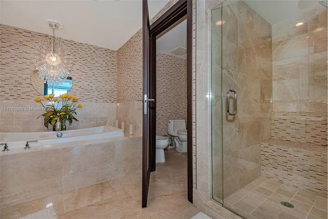 APT-1507 - 17001 Collins Ave, Condo with 1 bedrooms, 2 bathrooms and null parking in Sunny Isles Beach FL | Image 7