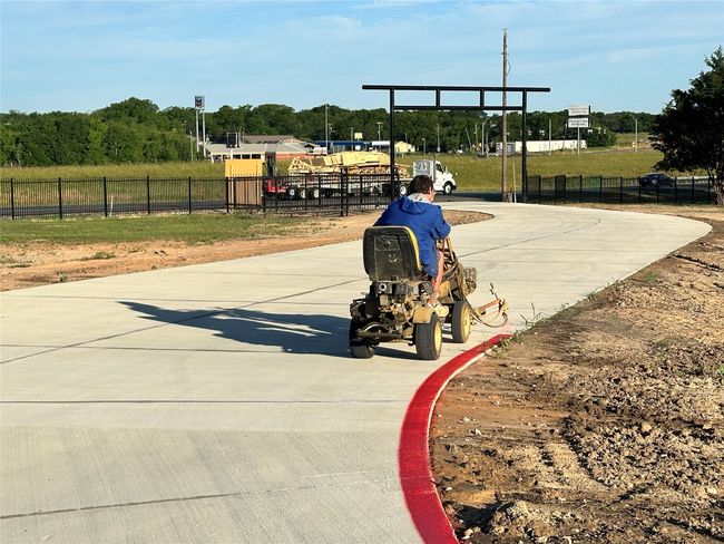 Fire lane | Image 12