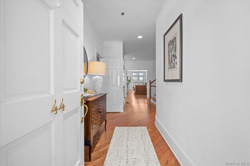 unit-44-10 Old Jackson Ave, Hastings On Hudson, NY, 10706-3235 | Card Image