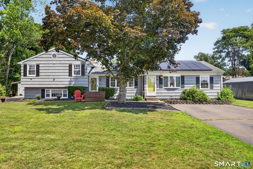 5 Beatrice Drive, North Haven, CT, 06473 | Card Image