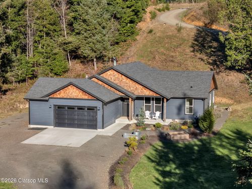 37027 Danner Ridge Ln, Astoria, OR, 97103-8197 | Card Image