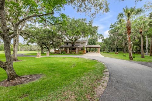 800 Hidden Oaks Ln, OAK HILL, FL, 32759-9423 | Card Image