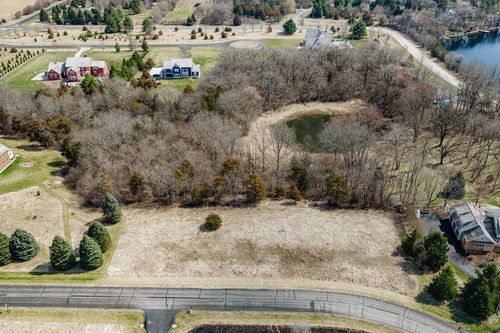 LT10 S Stocks Rd, Oconomowoc, WI, 53066 | Card Image