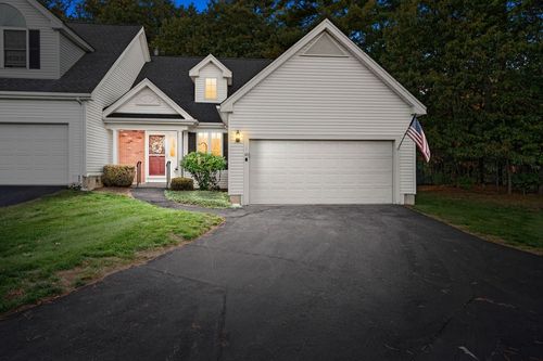 45-45 Nature View Dr, Uxbridge, MA, 01569-1558 | Card Image