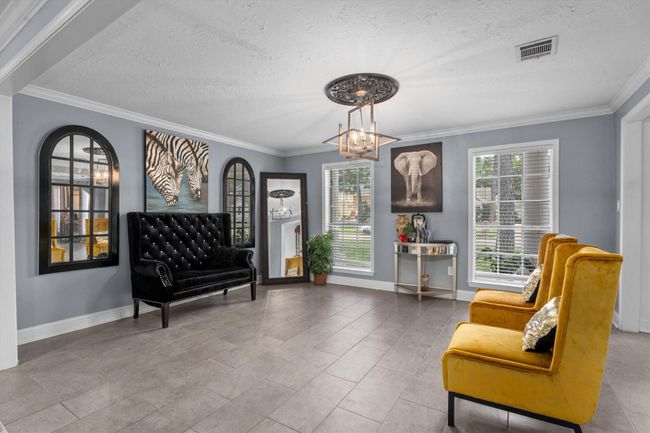 1st Floor: Music Room (15 x 13) | Image 6