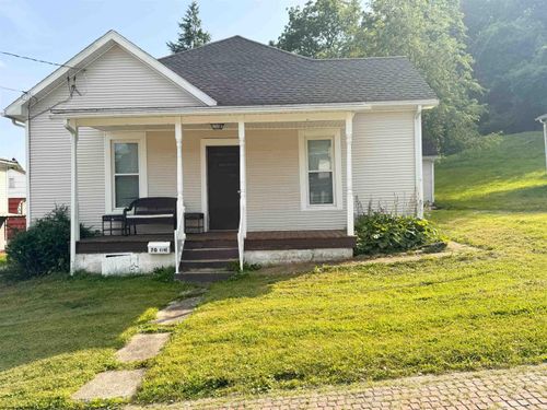 70 Vine St, Shinnston, WV, 26431-1352 | Card Image