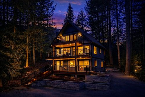8353 Rainbow Drive, Whistler, BC, V8E0G1 | Card Image