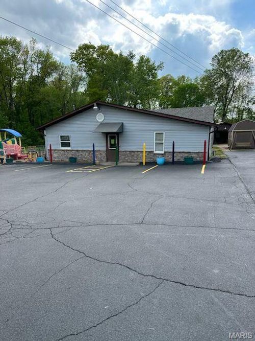 1162 E Karsch Blvd, Farmington, MO, 63640-3407 | Card Image
